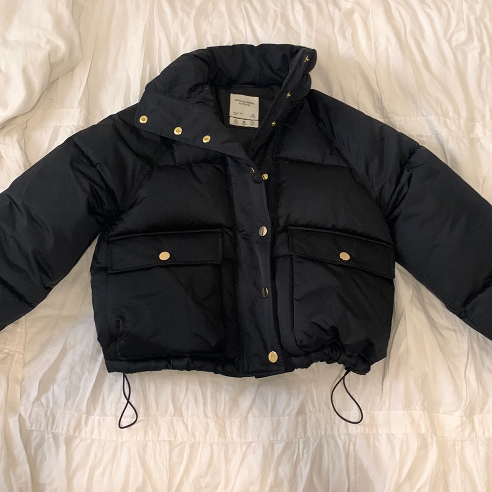 Abercrombie 90s crop Puffer coat XS